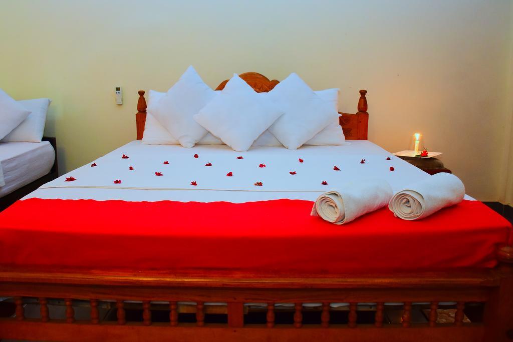 Mount View Hotel Polonnaruva Kültér fotó